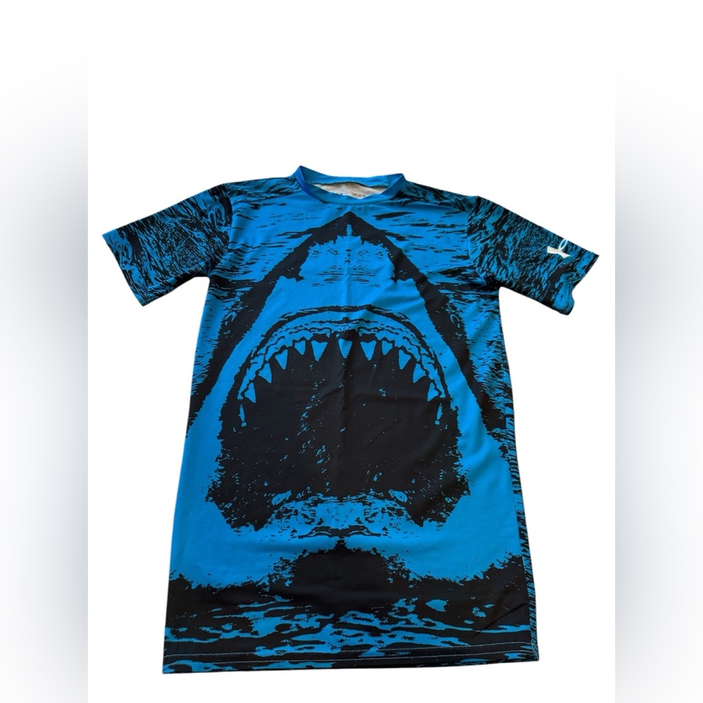 Under Armour boys medium compression heat gear
Shark pattern